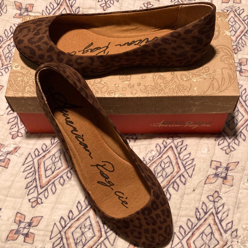 Leopard American Rag Flats